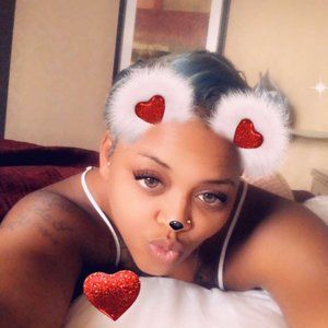 Meet your Posher, Ambrea